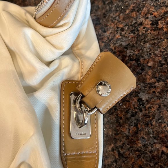 Authentic White Prada Shoulder Bag - Early 2000s - Picture 5 of 15